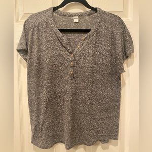 Old Navy grey top